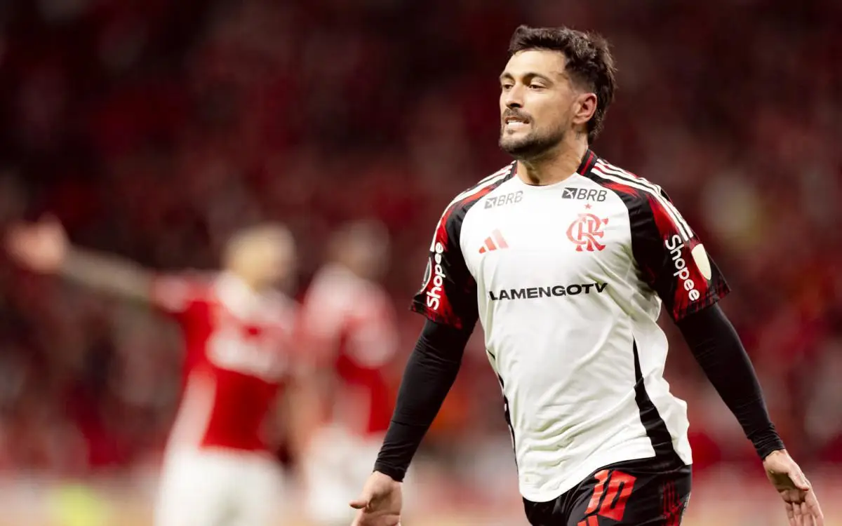 Arrascaeta fez um dos gols do Flamengo