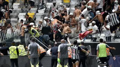 Briga generalizada na Arena MRV durante final entre Atlético-MG e Flamengo
