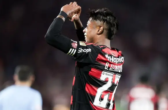Bruno Henrique comemora gol marcado pelo Flamengo contra o Inter (Foto: Gilvan de Souza/Flamengo)