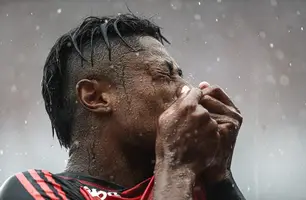Bruno Henrique comemora gol pelo Flamengo (Foto: Gilvan de Souza/Flamengo)