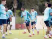 Recuperação de De la Cruz: treino com proteção no joelho