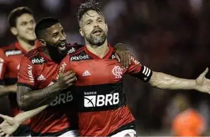 Diego Ribas, em partida pelo Flamengo (Foto: Reprodução/@ribasdiego10)