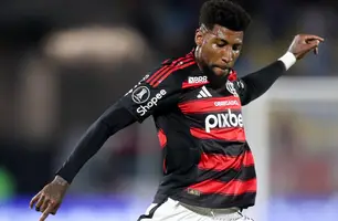 Emerson Royal em ação no jogo entre Flamengo e Internacional (Foto: Gilvan de Souza/Flamengo)