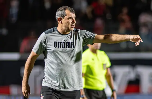 Fábio Carille no Vitória (Foto: Victor Ferreira/ Vitória)