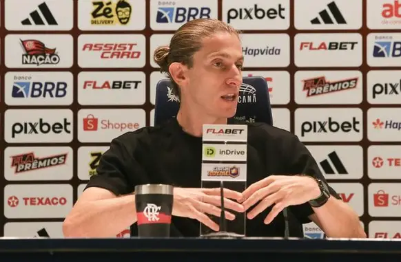 Filipe Luís afirma que Saúl e Jorginho 'estão bem entrosados' (Foto: Gilvan de Souza/Flamengo)