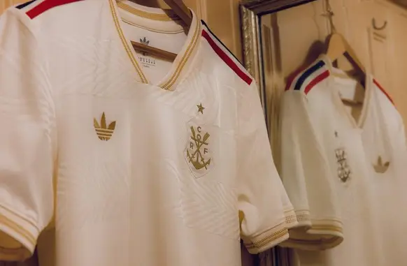Flamengo lança terceiro uniforme para a temporada 2025 (Foto: adidas)