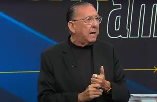 Galvão Bueno elogiou o Flamengo, mas apontou problemas após o confronto no Maracanã (Foto: Reprodução / YouTube)