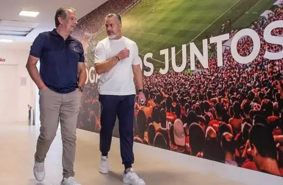 José Boto conversa com Luis Eduardo Baptista, o BAP, presidente do Flamengo (Foto: Instagram José Boto)