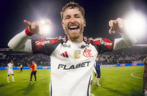 Léo Pereira vive bom momento no Flamengo (Foto: Adriano Fontes/Flamengo)