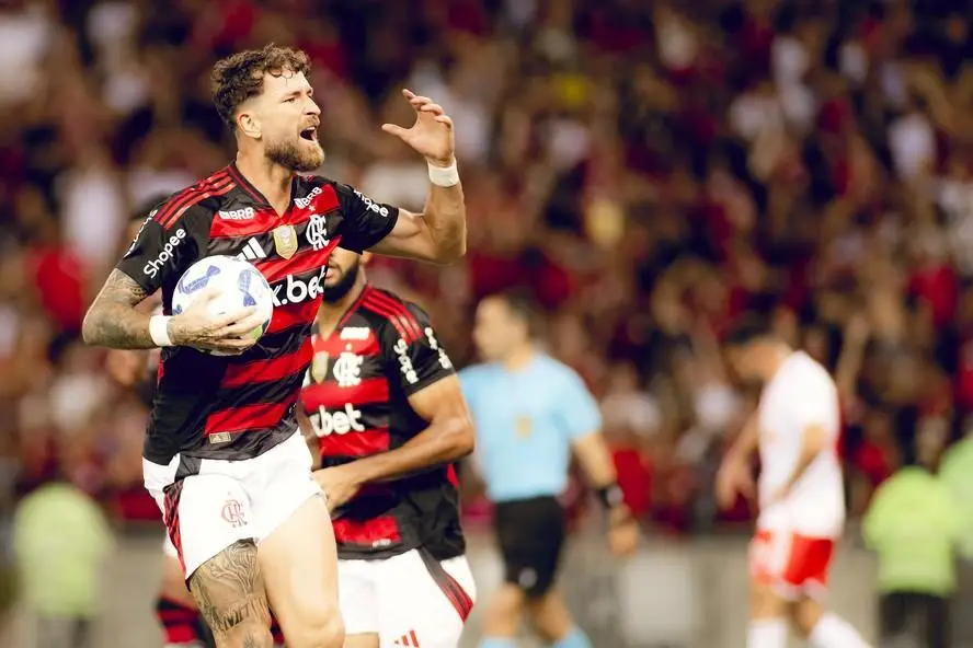 Léo Pereira