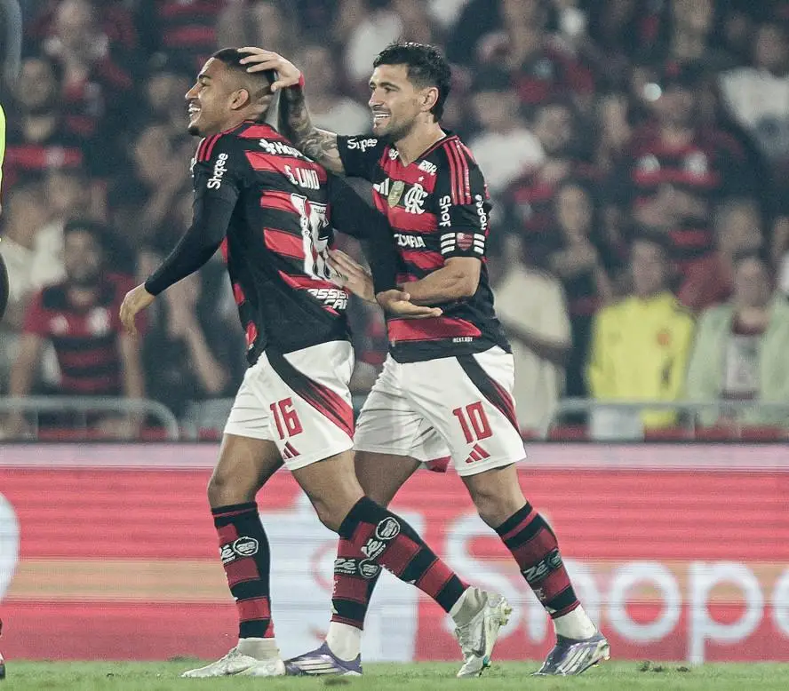 Samuel Lino faz primeiro gol pelo Flamengo