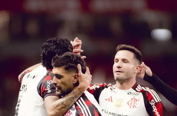 Saúl jogou 90 minutos pela primeira vez no Flamengo (Foto: Adriano Fontes/Flamengo)