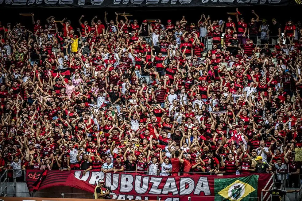 Torcida do Flamengo no Castelão
