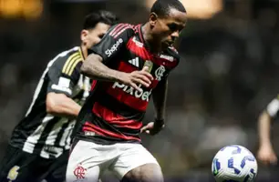 Wallace Yan em ação pelo Flamengo (Foto: Gilvan de Souza / Flamengo)