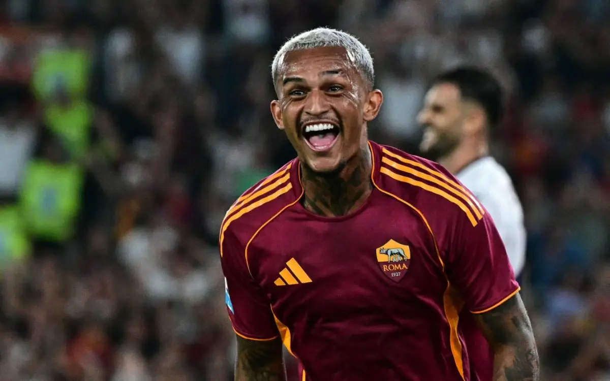 Wesley marcou primeiro gol pela Roma