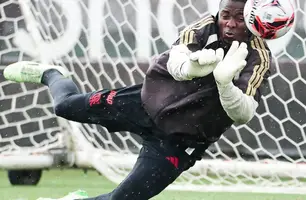 Andrew em ação em treino do Flamengo. (Foto: Gilvan de Souza / Flamengo)
