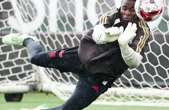 Andrew em ação em treino do Flamengo. (Foto: Gilvan de Souza / Flamengo)