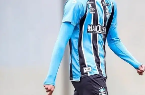 Bernardo Zortéa em ação pelo Grêmio (Foto: Divulgação / Grêmio)
