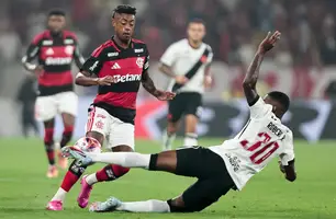 Bruno Henrique em ação durante o clássico entre Flamengo e Vasco, no Maracanã (Foto: Gilvan de Souza / Flamengo)