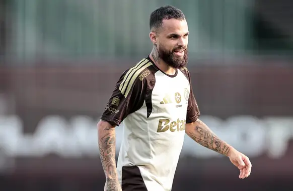 Michael em treino do Flamengo (Foto: Gilvan de Souza/Flamengo)