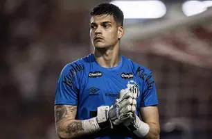 Santos ‘trava’ negociação entre Flamengo e Gabriel Brazão (Foto: Raul Baretta/Santos)