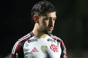 Arrascaeta pede mudança de postura após derrota do Flamengo na Recopa (Foto: Marcio Jose/AGIF)