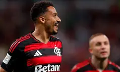 Flamengo encara Vitória buscando primeira vitória no Brasileirão