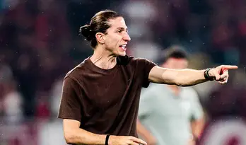 Filipe Luís sob pressão após início difícil do Flamengo