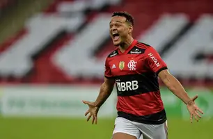 Flamengo desiste de Rodrigo Muniz e busca novo centroavante dinâmico (Foto: Thiago Ribeiro / Agif)