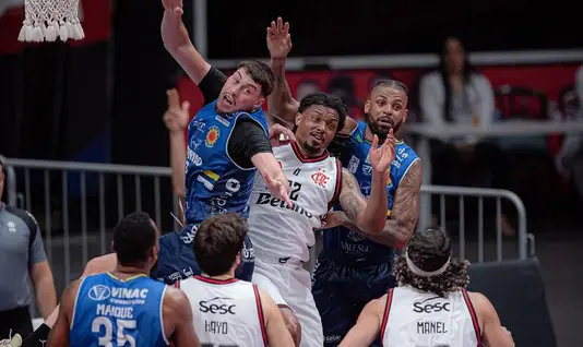 Flamengo vence São José e quebra sequência negativa