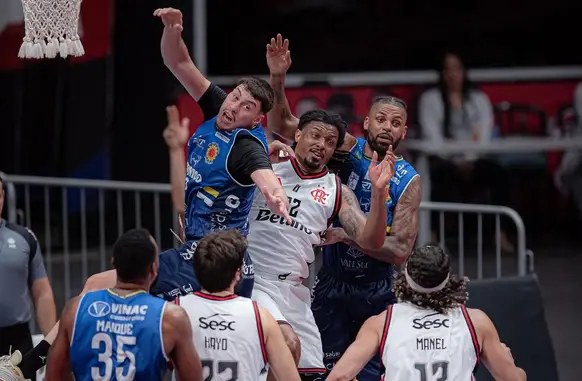 Flamengo e São José se enfrentam no Maracanãzinho (Foto: Paula Reis/Flamengo)