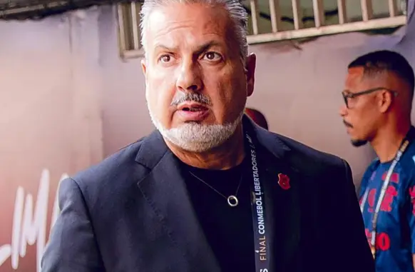 José Boto na chegada ao estádio Monumental para o Flamengo x Palmeiras na final da Libertadores (Foto: Mundo Bola)