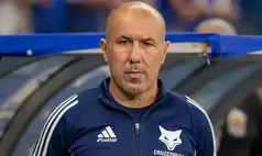 Flamengo avança em negociações com Leonardo Jardim